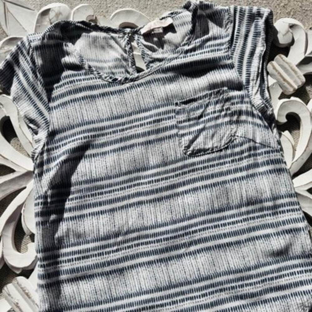 Rose & Thyme Women's Top Size S, Blue And White Pattern Boho, Short Sleeve